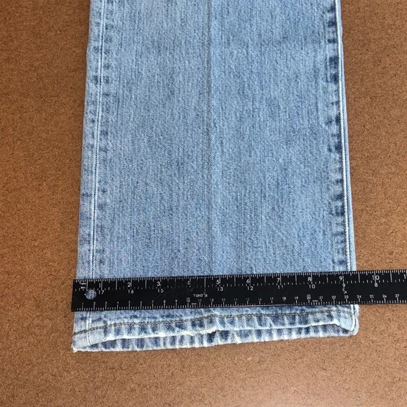 Levi's 501 Men's Straight Jeans in Medium Blue 40x34 - Picture 7 of 14